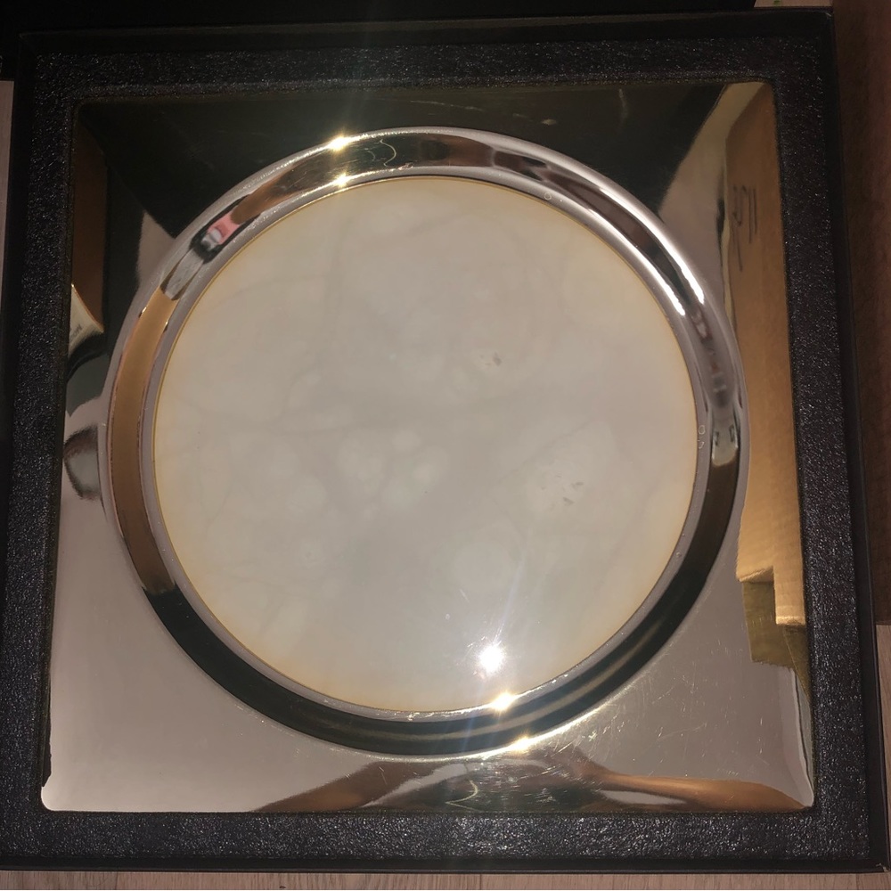 Anna by Rablabs Circulo Tray, Gold Alabaster - Picture 6 of 9